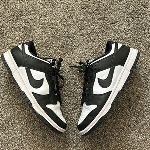 Nike Women’s Low Dunks